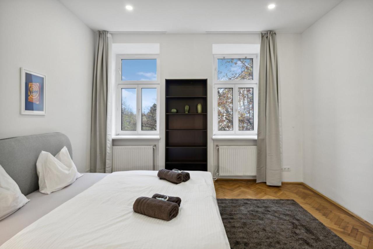 Big Spacious Central Apartment In Wien Exterior foto